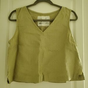 NotPERFECTLINEN Bay Cropped Tank in Desert Sage